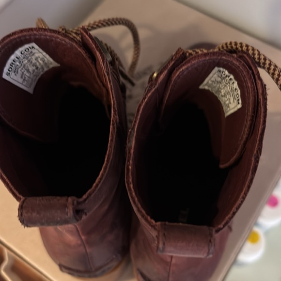 Sorel Hiking Boots - Picture 5 of 7